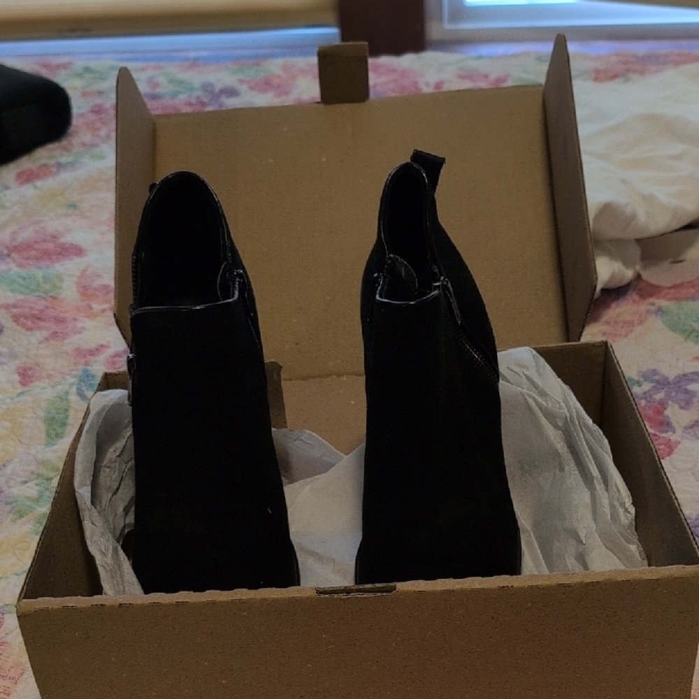 Sofft Black Ankle Booties